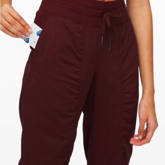 Lululemon Joggers in Garnet Wine size 4!! - Picture 6 of 6